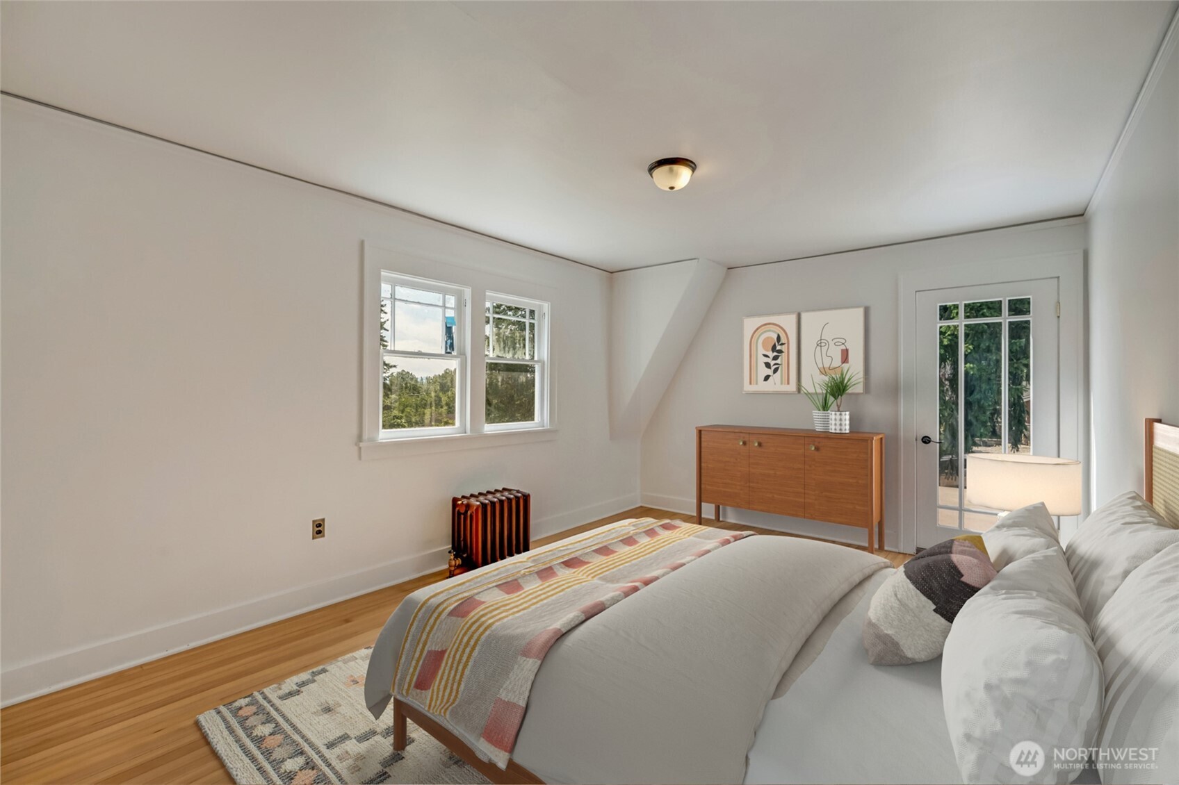 4918 S 3rd Avenue , Everett, WA 98203-2525