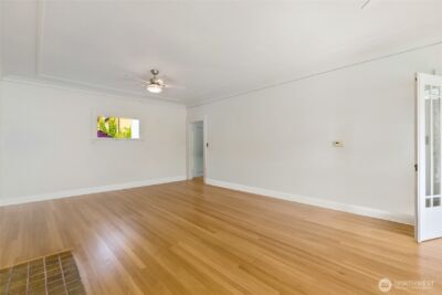 4918 S 3rd Avenue , Everett, WA 98203-2525 - Photo 7