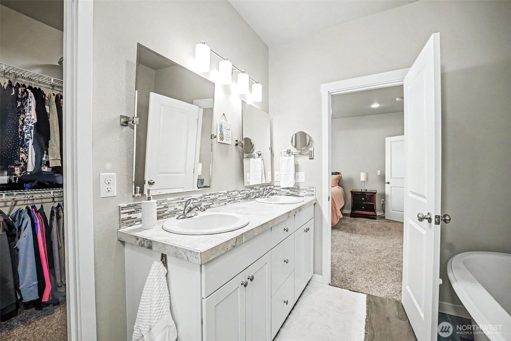 14900 Spartan Lane E, Sumner, WA 98390