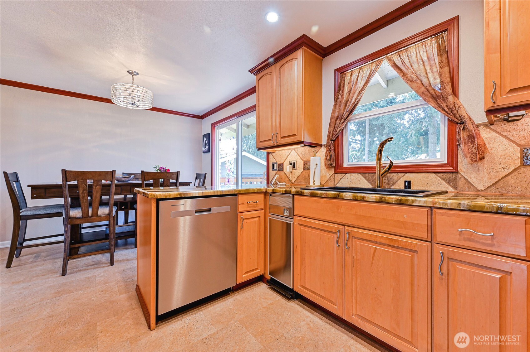 2626 SW 335th Court , Federal Way, WA 98023