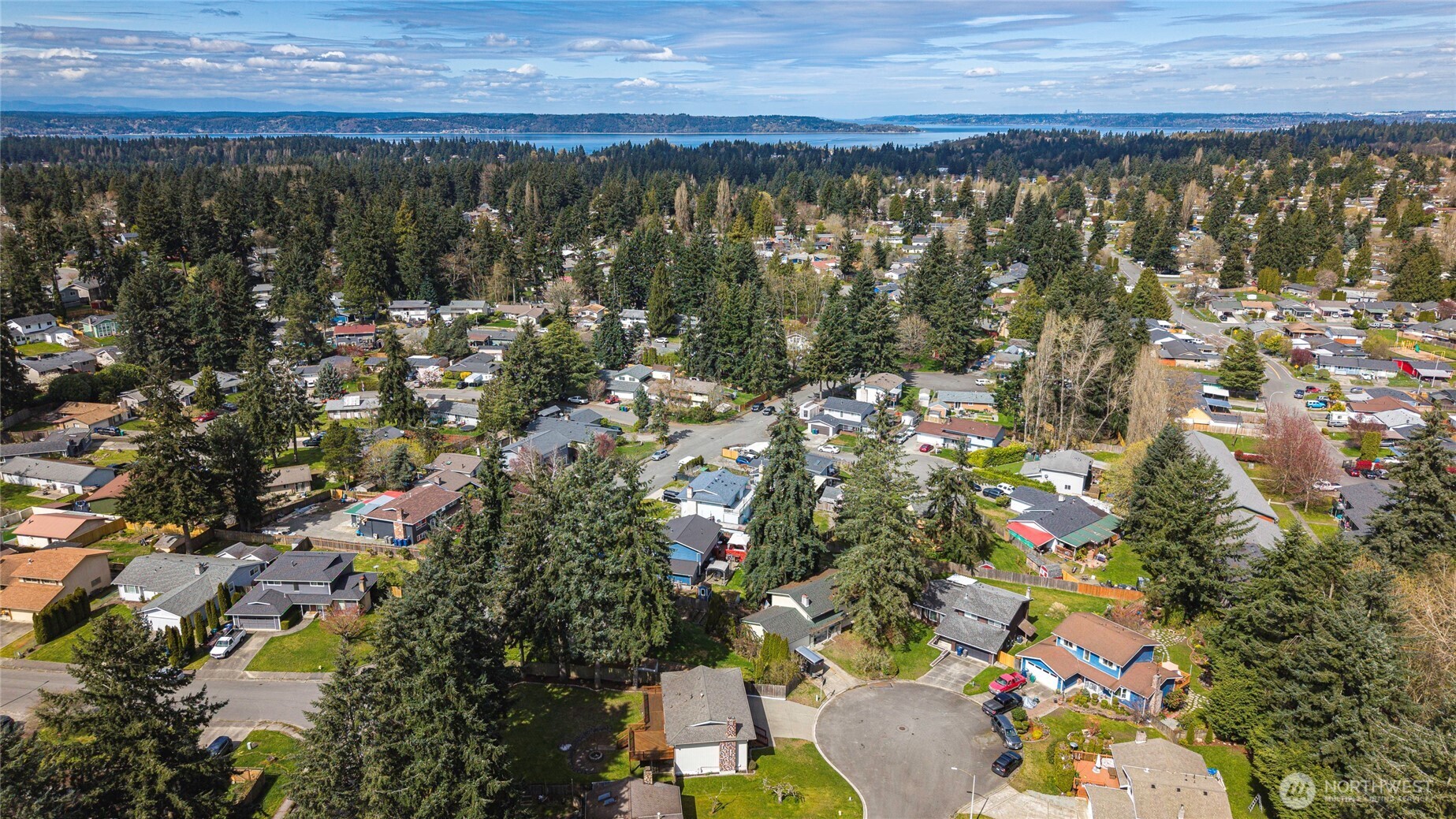 2626 SW 335th Court , Federal Way, WA 98023