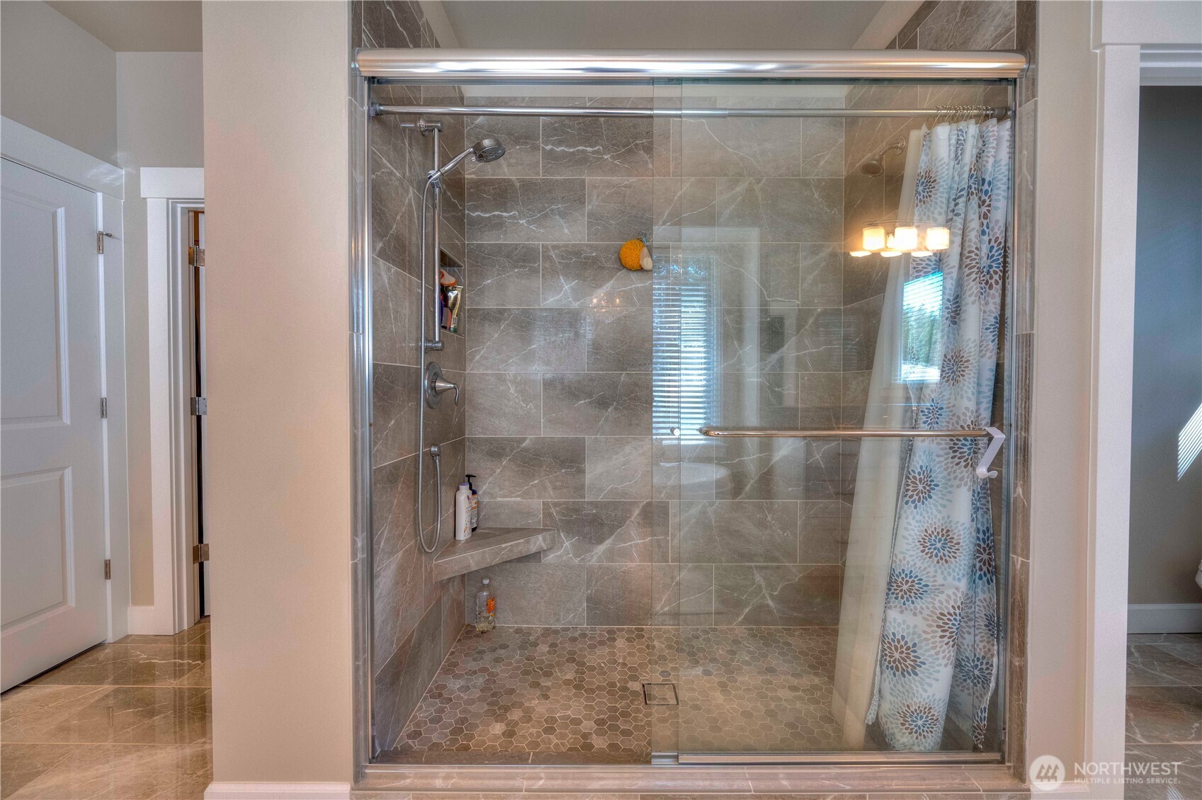 7709 Swift Lane NE, Olympia, WA 98516-4558