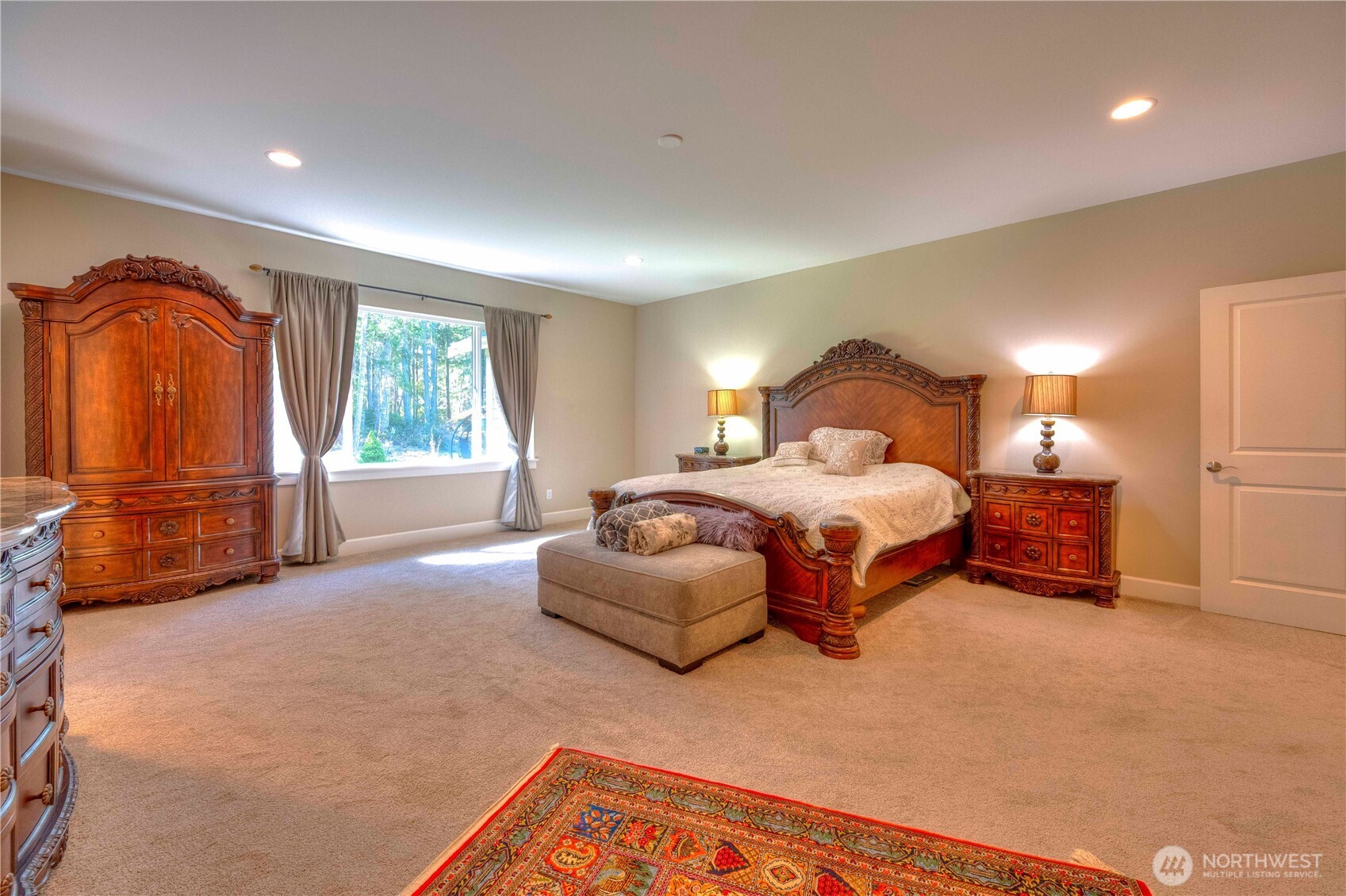 7709 Swift Lane NE, Olympia, WA 98516-4558