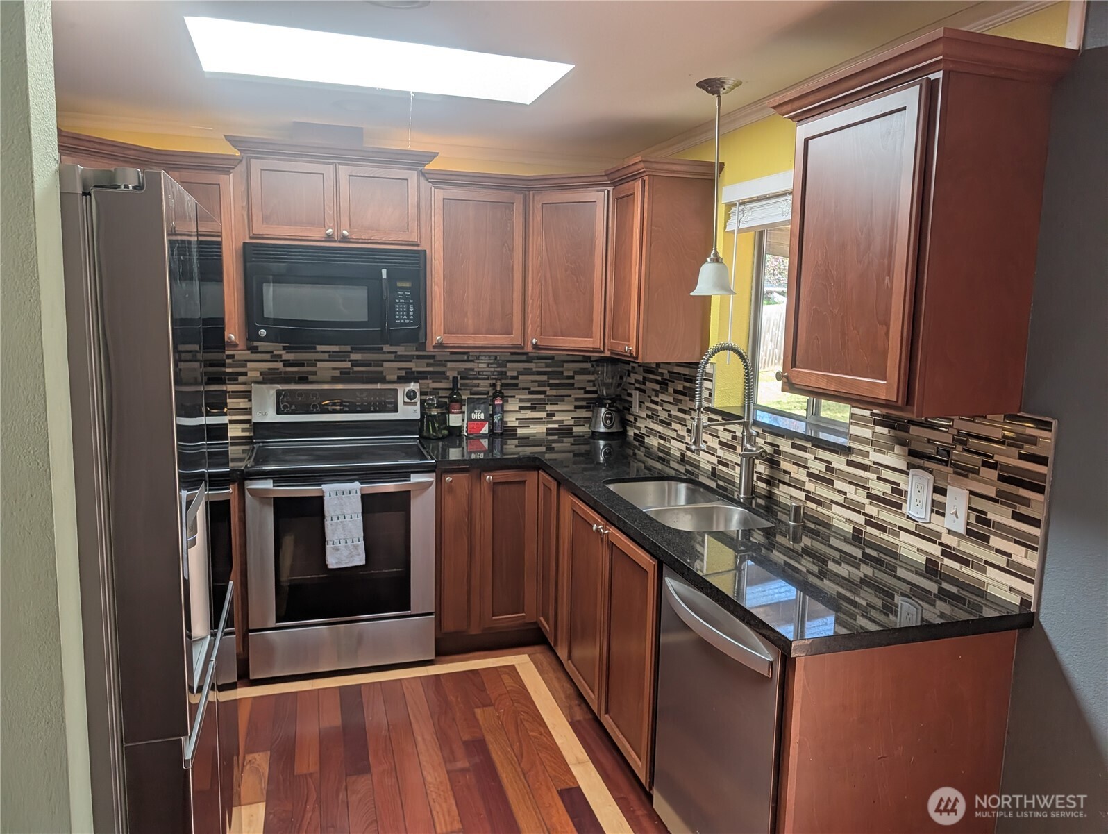 24421 Terrace Place , Black Diamond, WA 98010