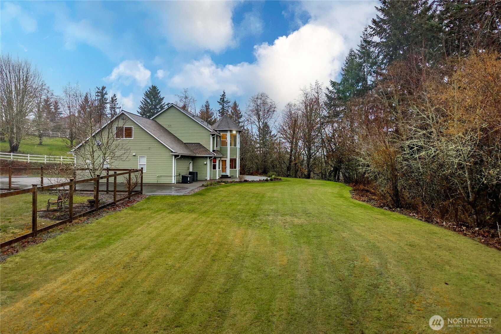 14003 263rd Avenue E, Buckley, WA 98321