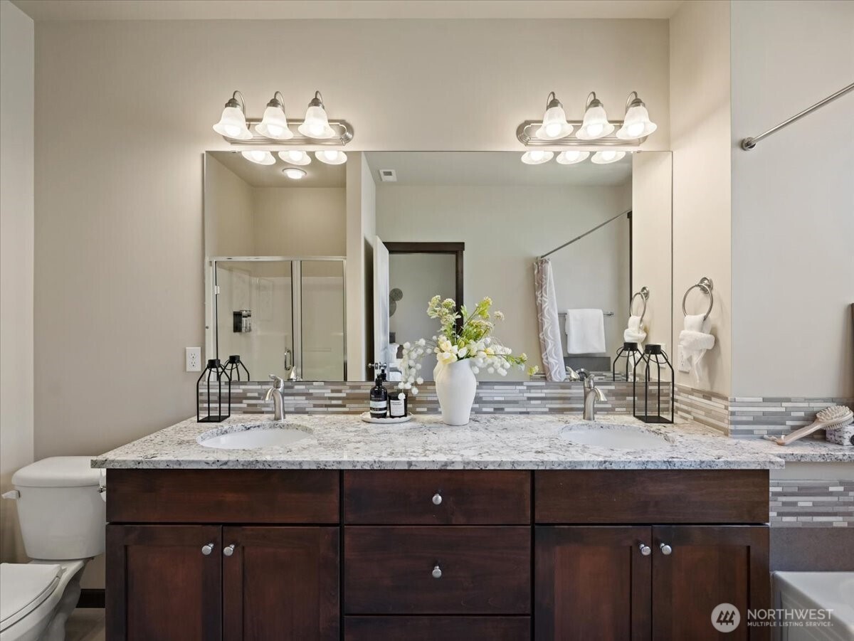 21000 61st Avenue W, Lynnwood, WA 98036-7507