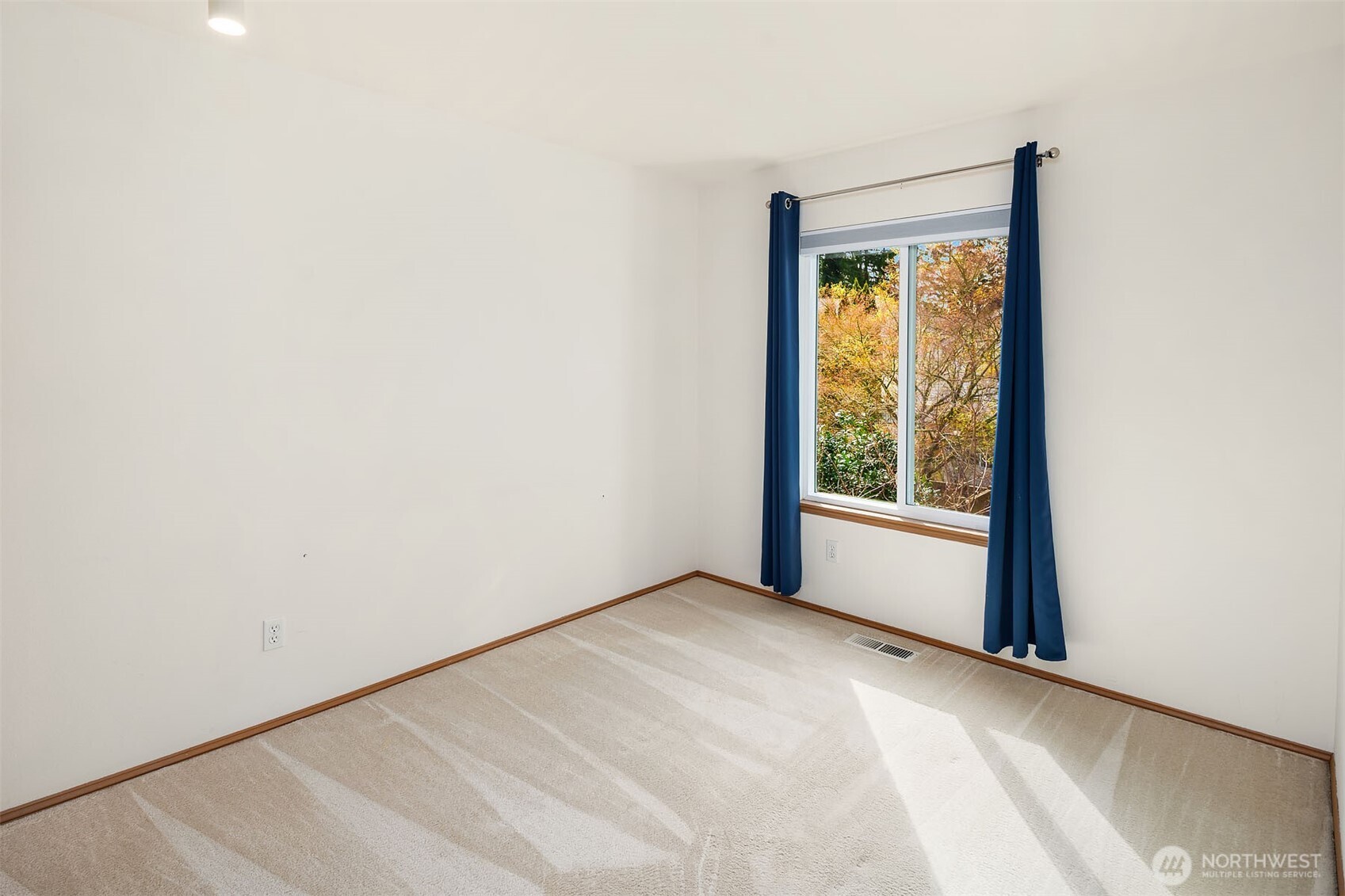 3603 254th Avenue SE, Sammamish, WA 98029