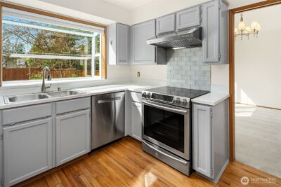 3603 254th Avenue SE, Sammamish, WA 98029 - Photo 9