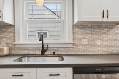 2829 Field Street , Longview, WA 98632 - Photo 9