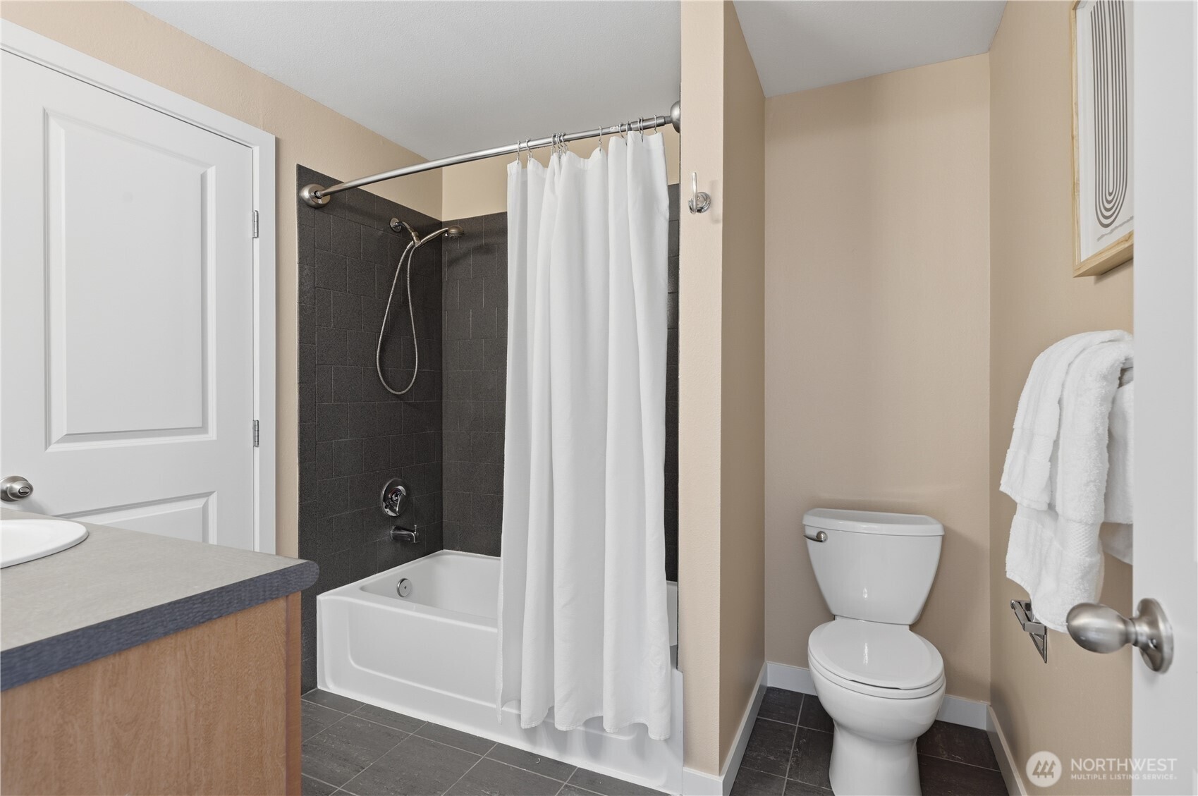 700 Front Street S #E206, Issaquah, WA 98027