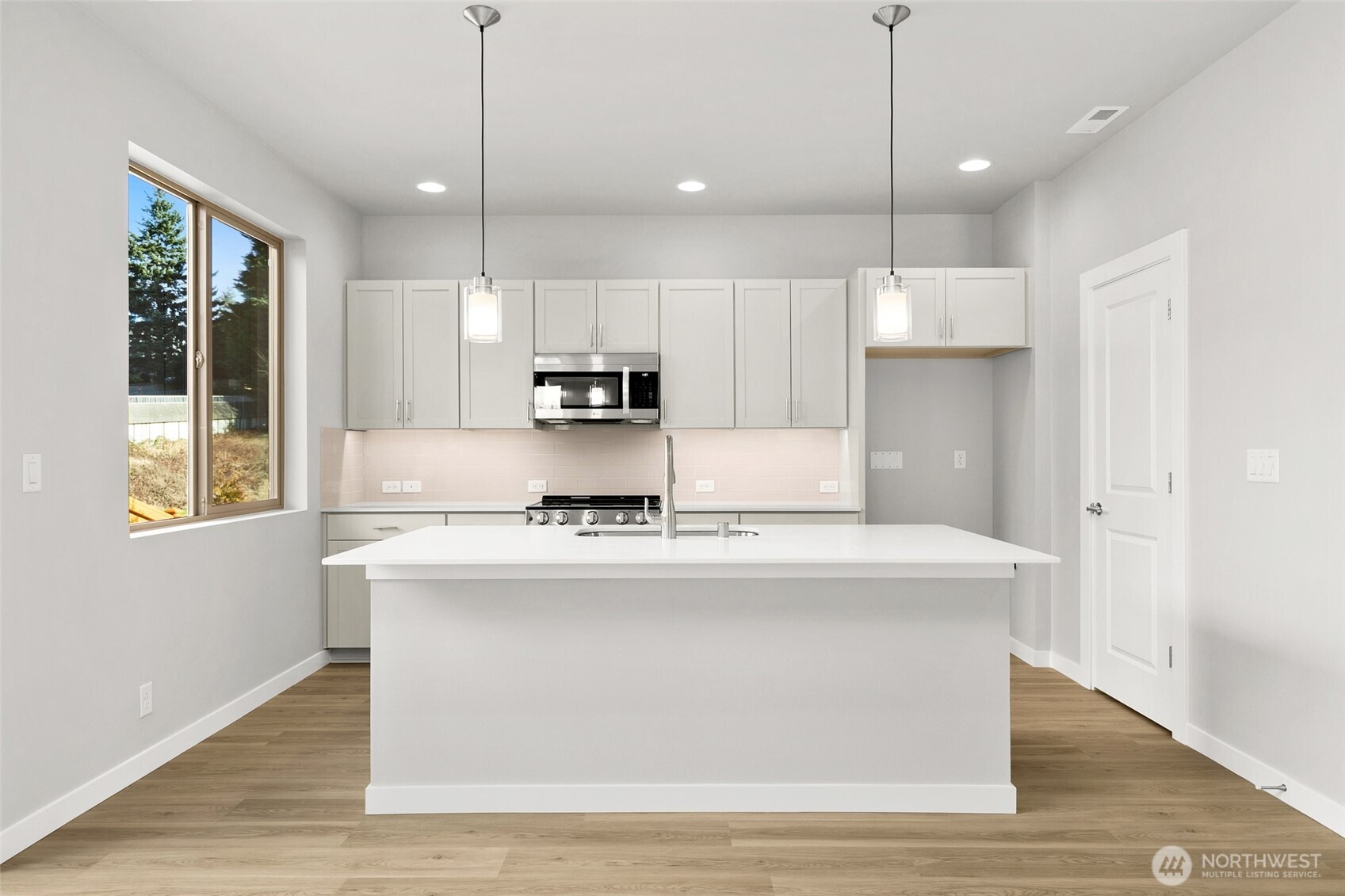 12420 SE 256th Place #14, Kent, WA 98030