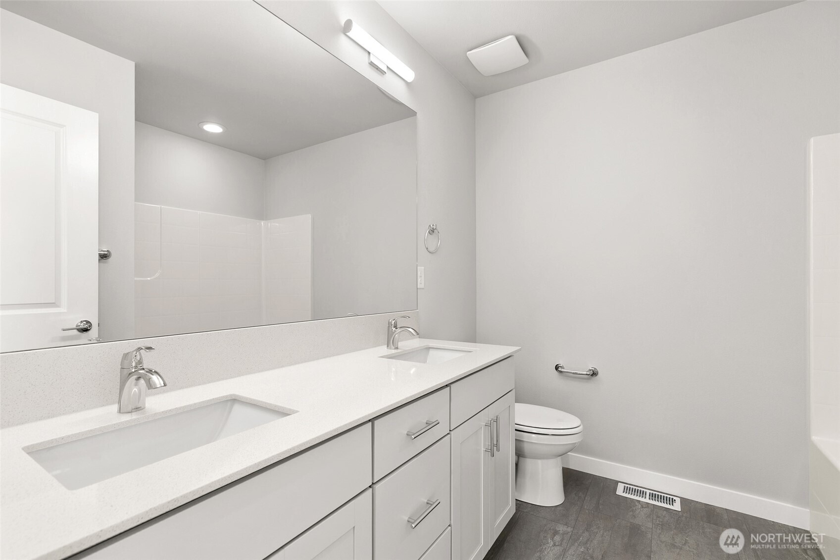 12420 SE 256th Place #14, Kent, WA 98030