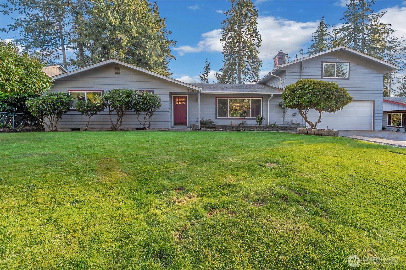 306 144th Street E, Tacoma, WA 98445-1323