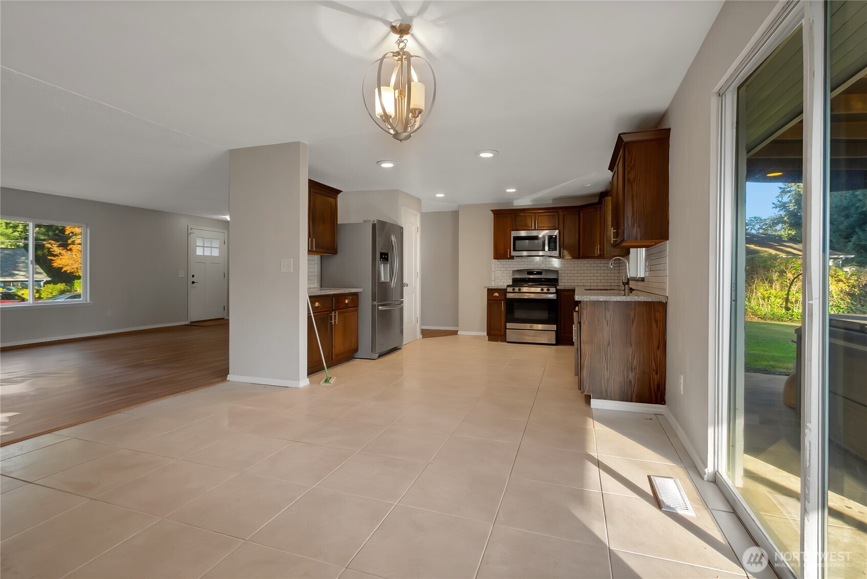 306 144th Street E, Tacoma, WA 98445-1323