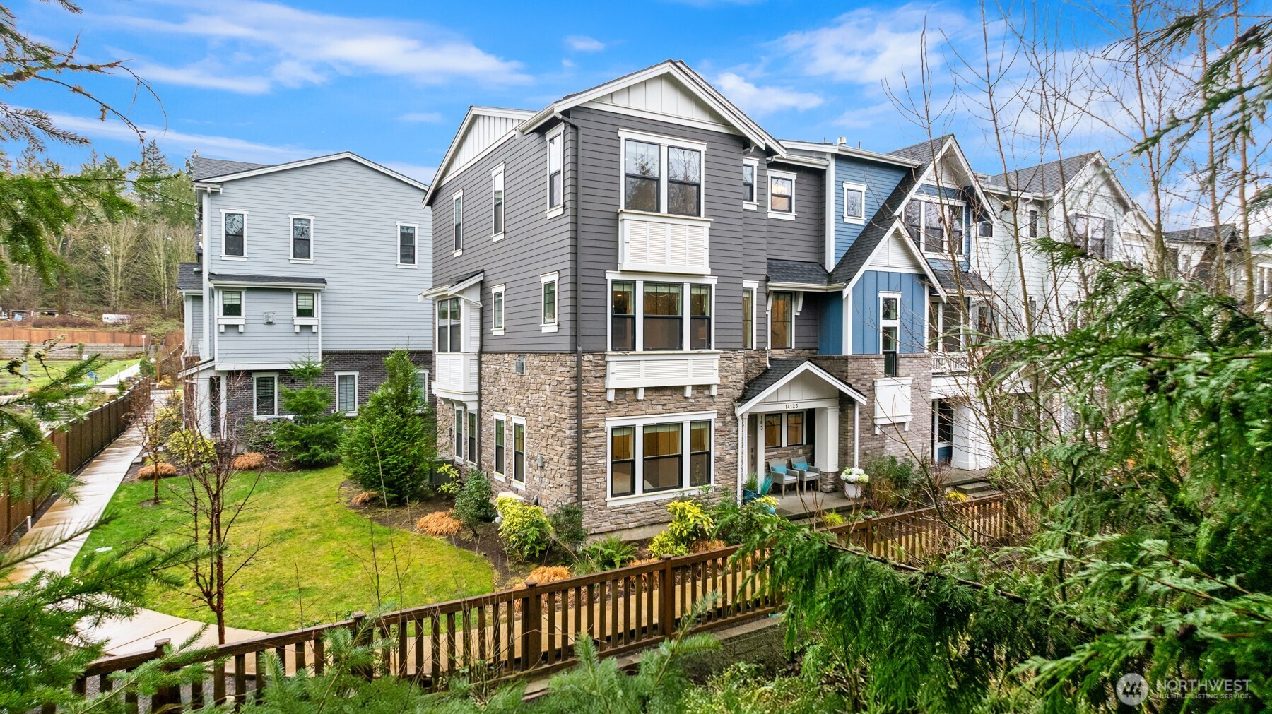 14123 266th Avenue NE #103, Duvall, WA 98019