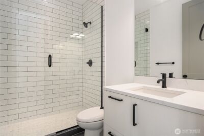 9812 NE 31st Street , Bellevue, WA 98004 - Photo 24