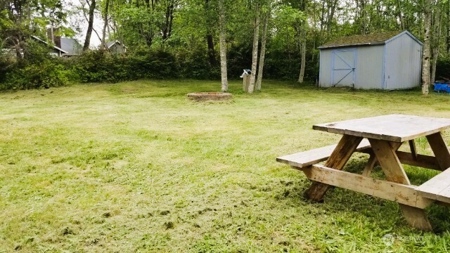 30714 N Place , Ocean Park, WA 98640