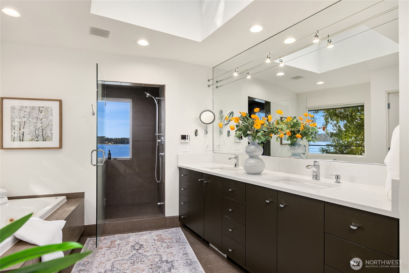 12145 Arrow Point Loop NE, Bainbridge Island, WA 98110