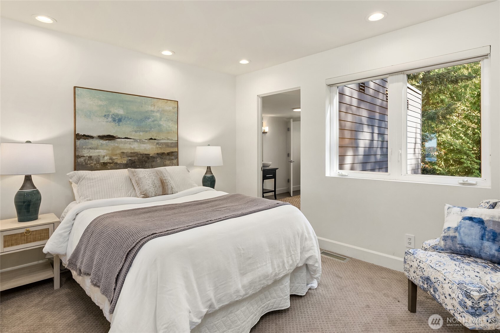12145 Arrow Point Loop NE, Bainbridge Island, WA 98110