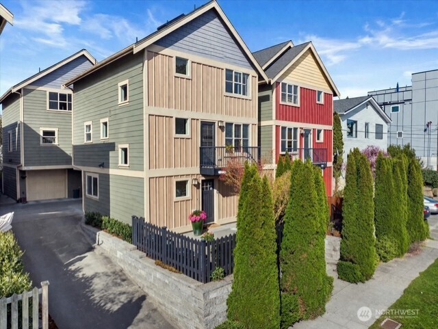 836 NW 52nd Street #B, Seattle, WA 98107