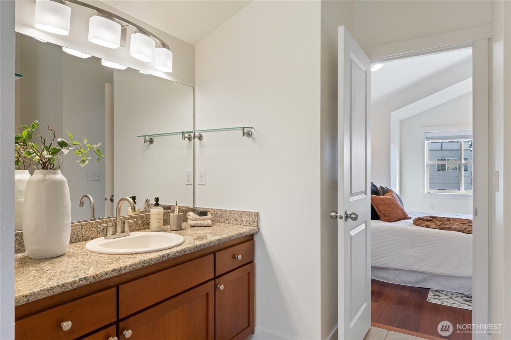 836 NW 52nd Street #B, Seattle, WA 98107