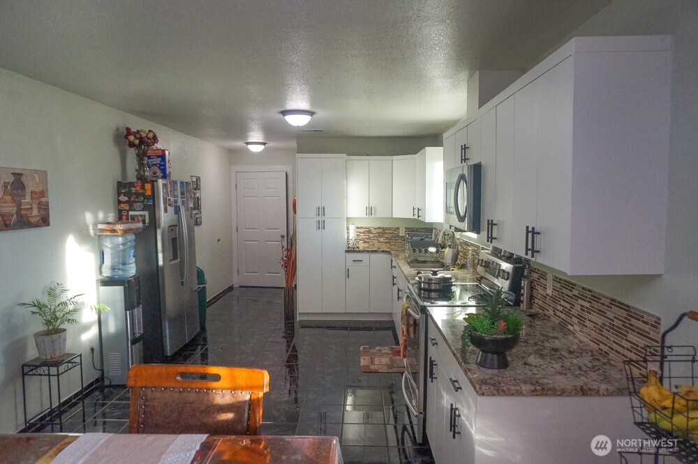 12749 SW Dodson Road , Royal City, WA 99357