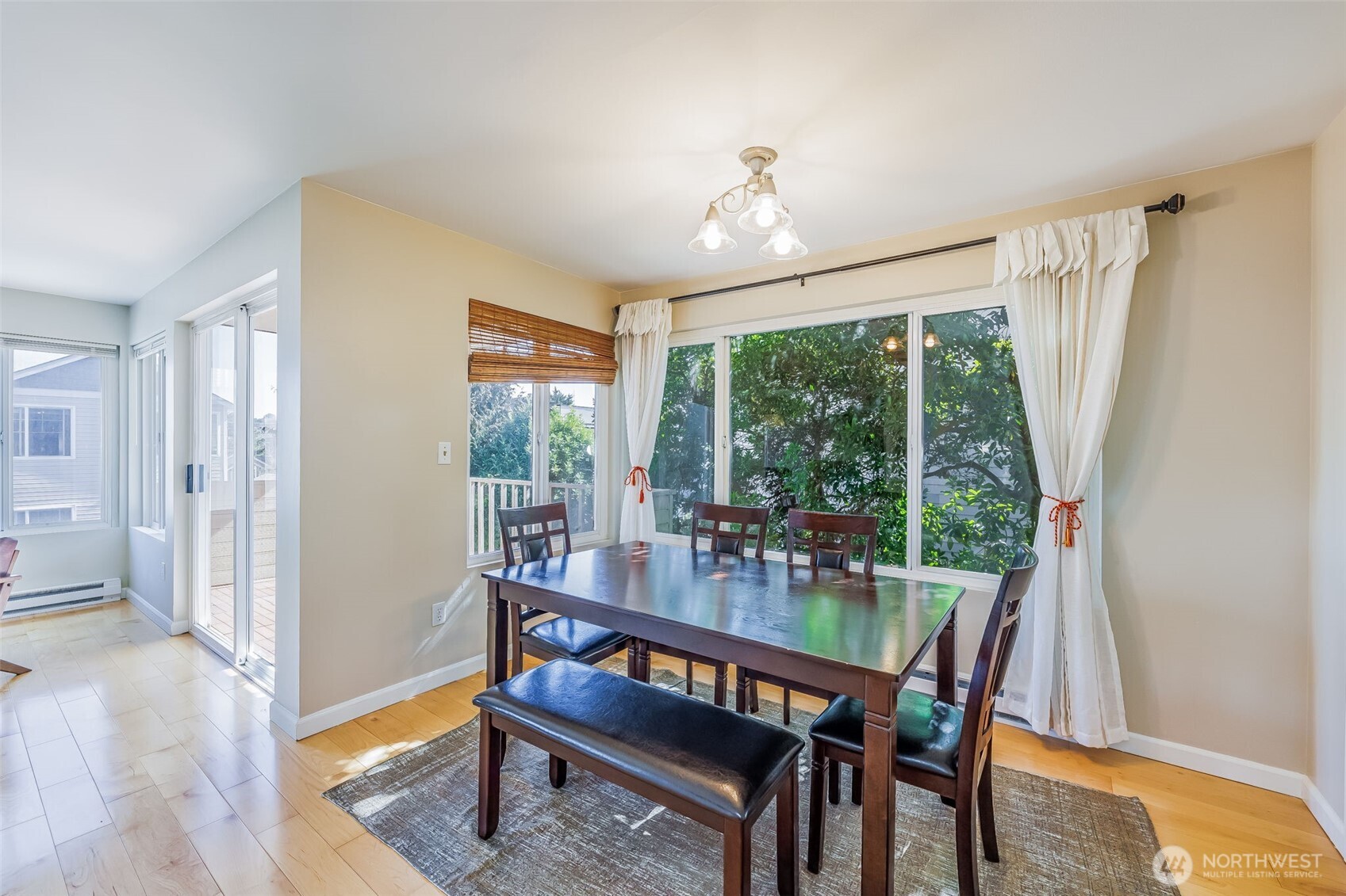 1214 Taylor Avenue N #201, Seattle, WA 98109