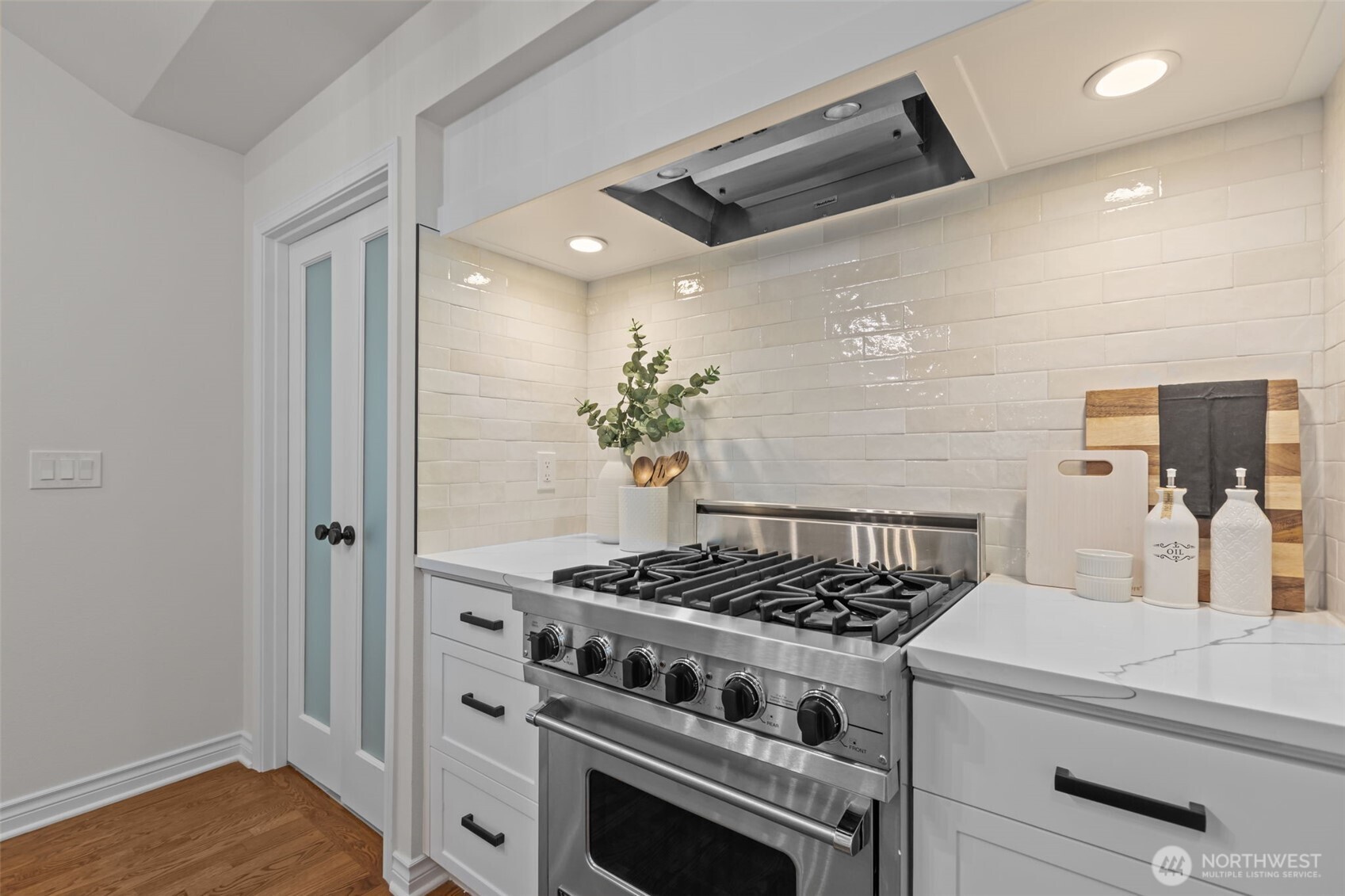 4181 42nd Avenue NE, Seattle, WA 98105