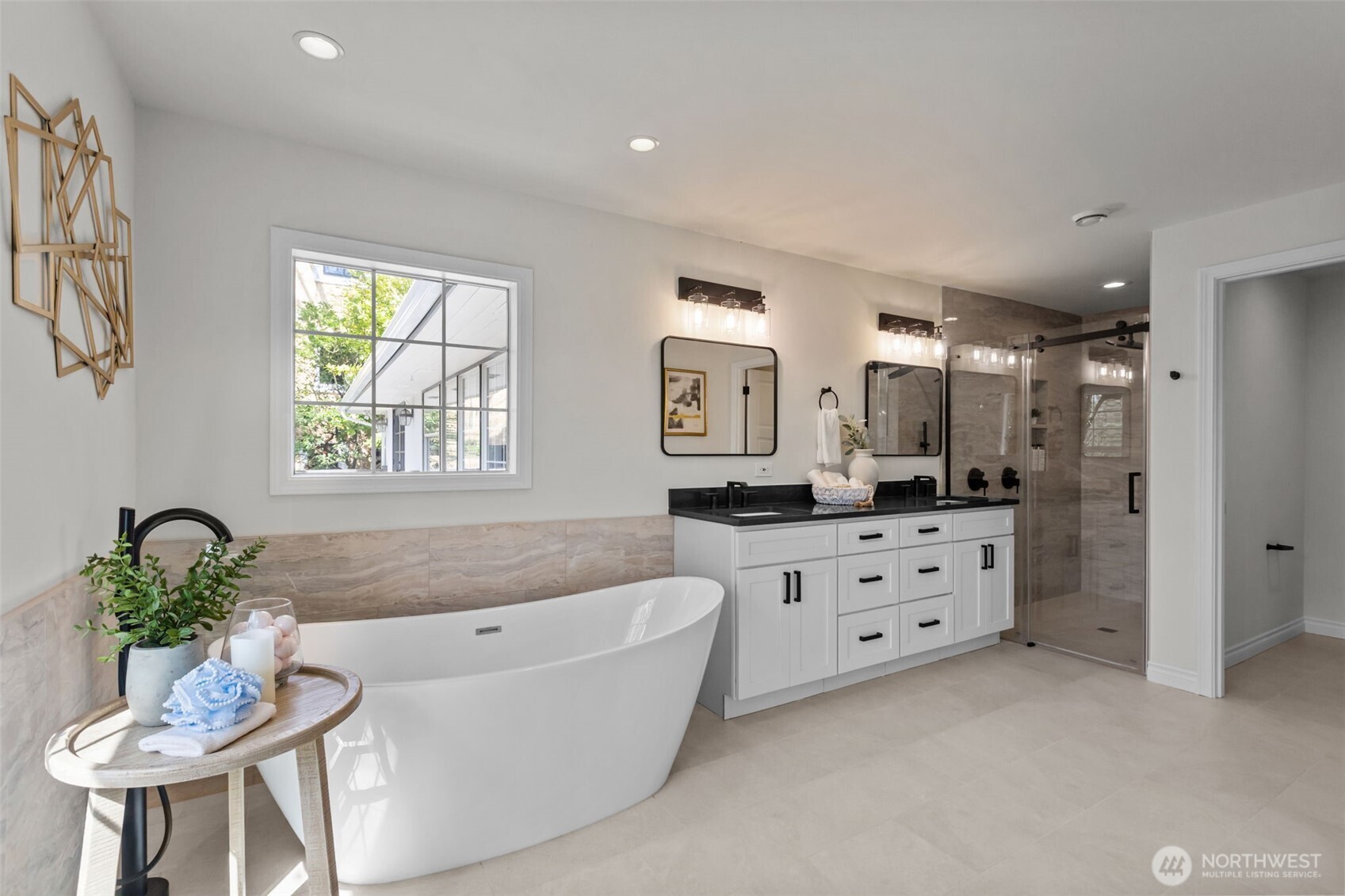 4181 42nd Avenue NE, Seattle, WA 98105