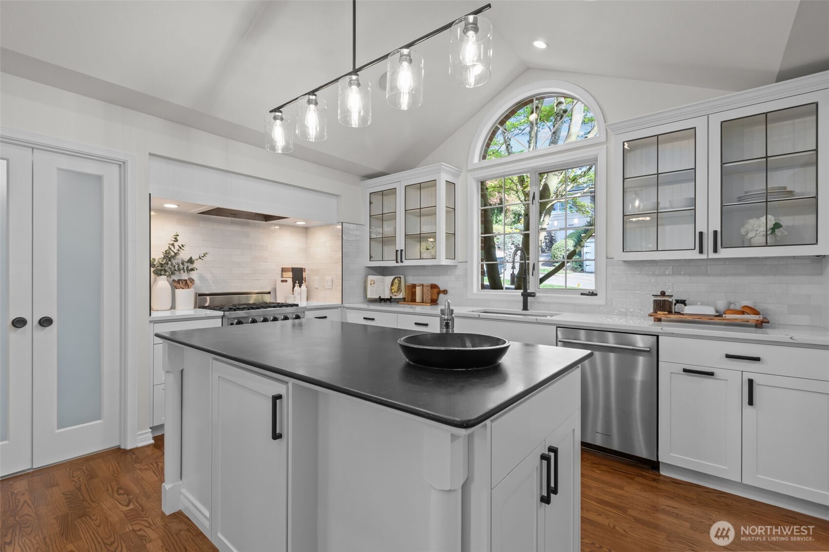 4181 42nd Avenue NE, Seattle, WA 98105