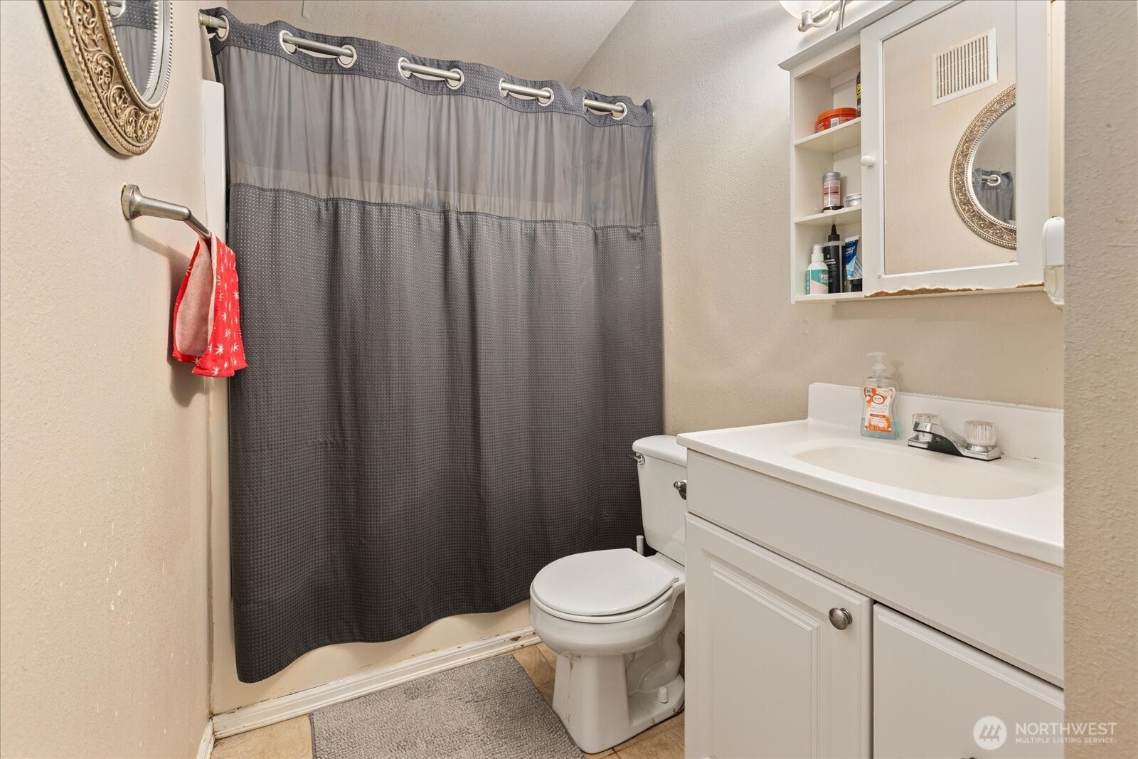 245 SE Croston Lane , Issaquah, WA 98027-3938