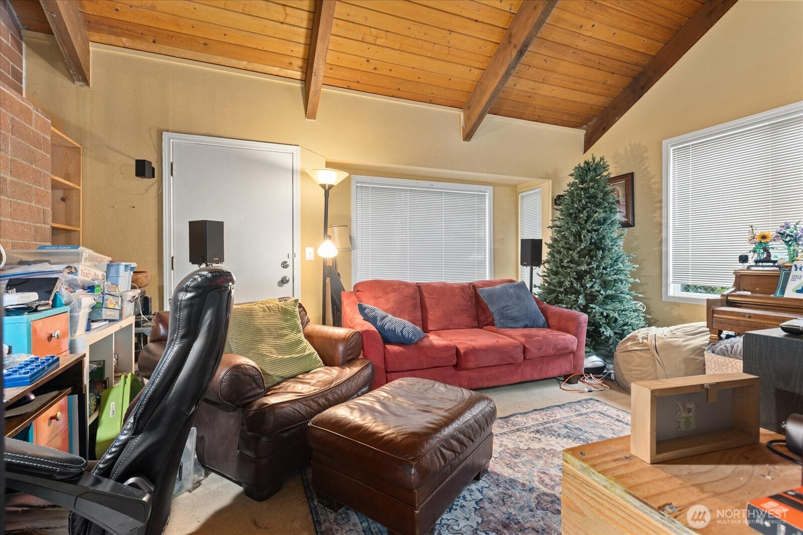 245 SE Croston Lane , Issaquah, WA 98027-3938