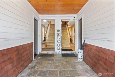 245 SE Croston Lane , Issaquah, WA 98027-3938 - Photo 2