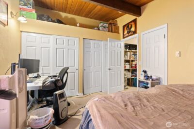 245 SE Croston Lane , Issaquah, WA 98027-3938 - Photo 32