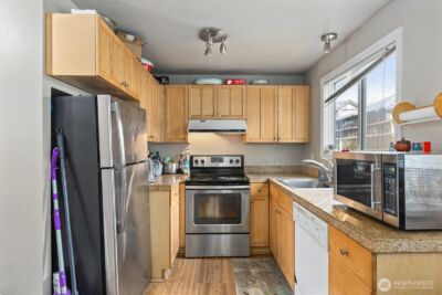 245 SE Croston Lane , Issaquah, WA 98027-3938 - Photo 8