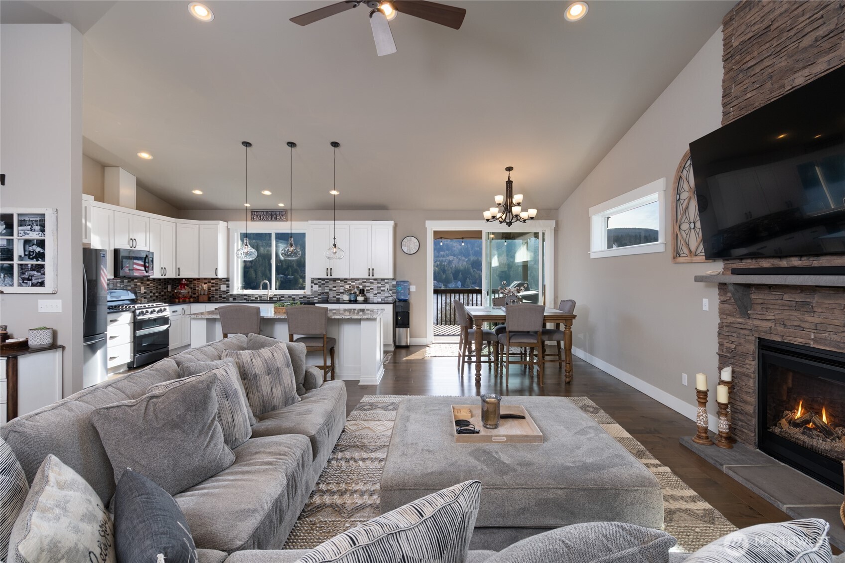 18180 Freedom Lane , Mount Vernon, WA 98274