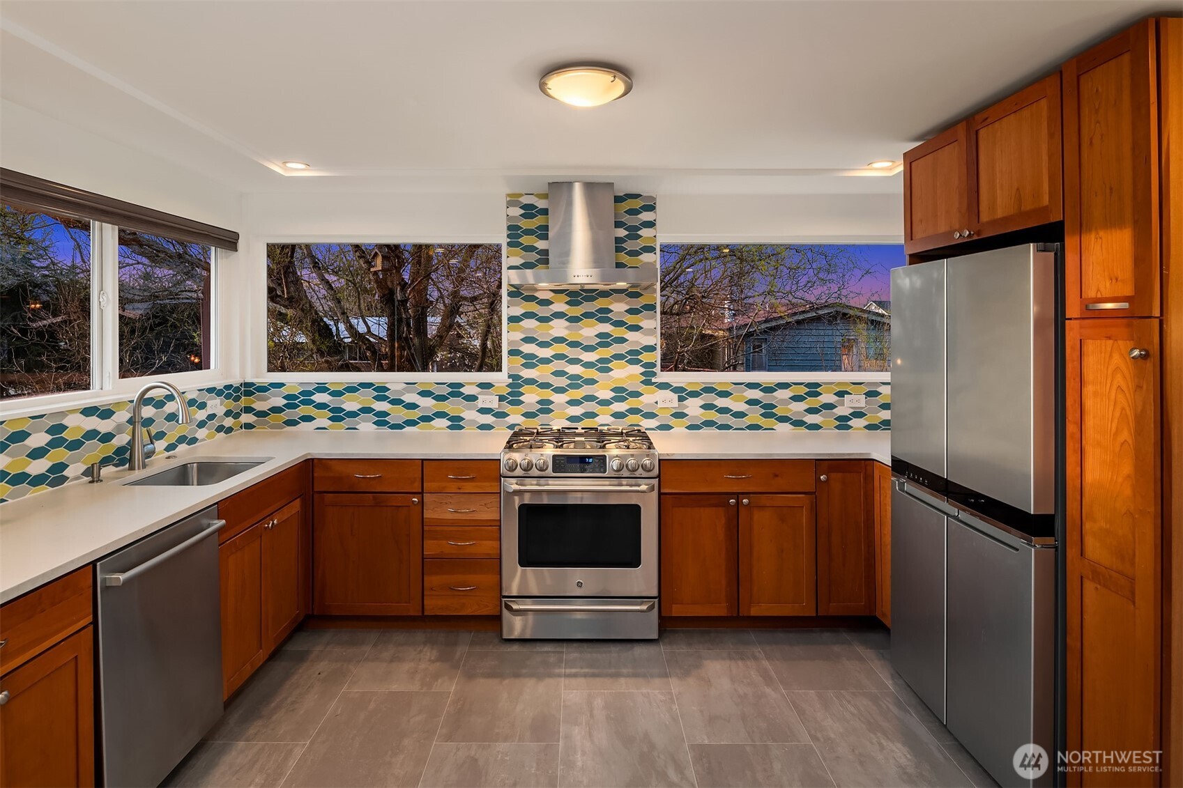 4846 S Juneau Street , Seattle, WA 98118