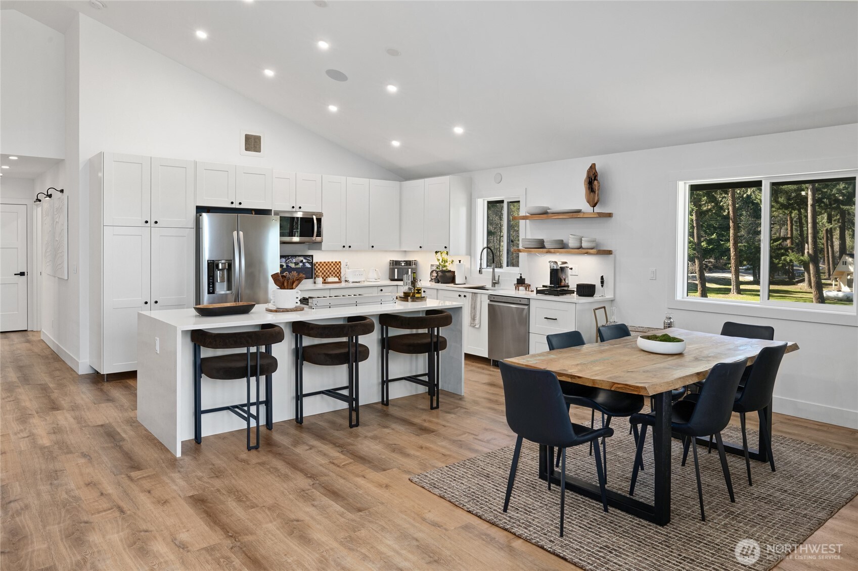 7883 Westside Road , Cle Elum, WA 98922