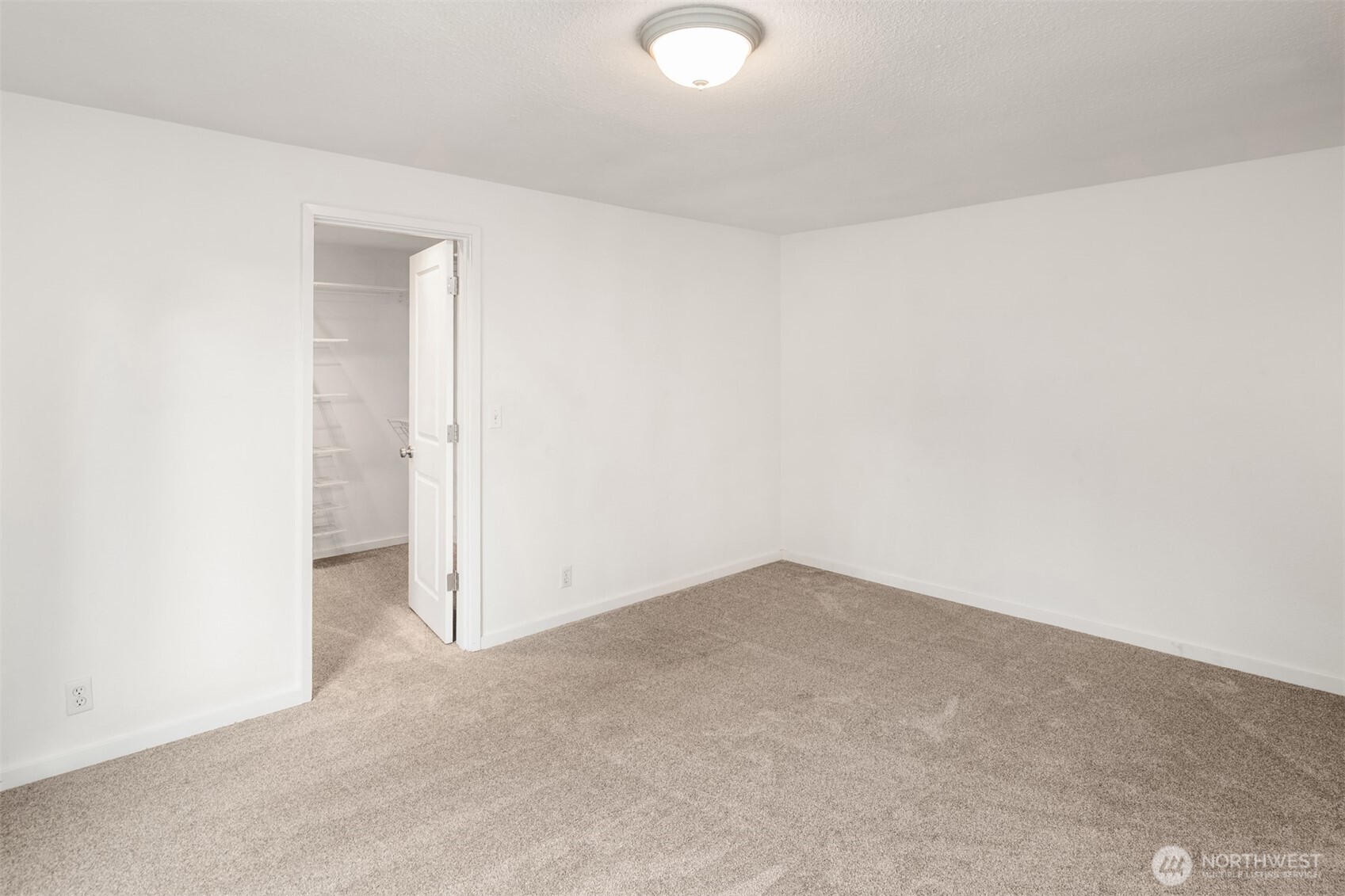 9205 34th Street E, Edgewood, WA 98371