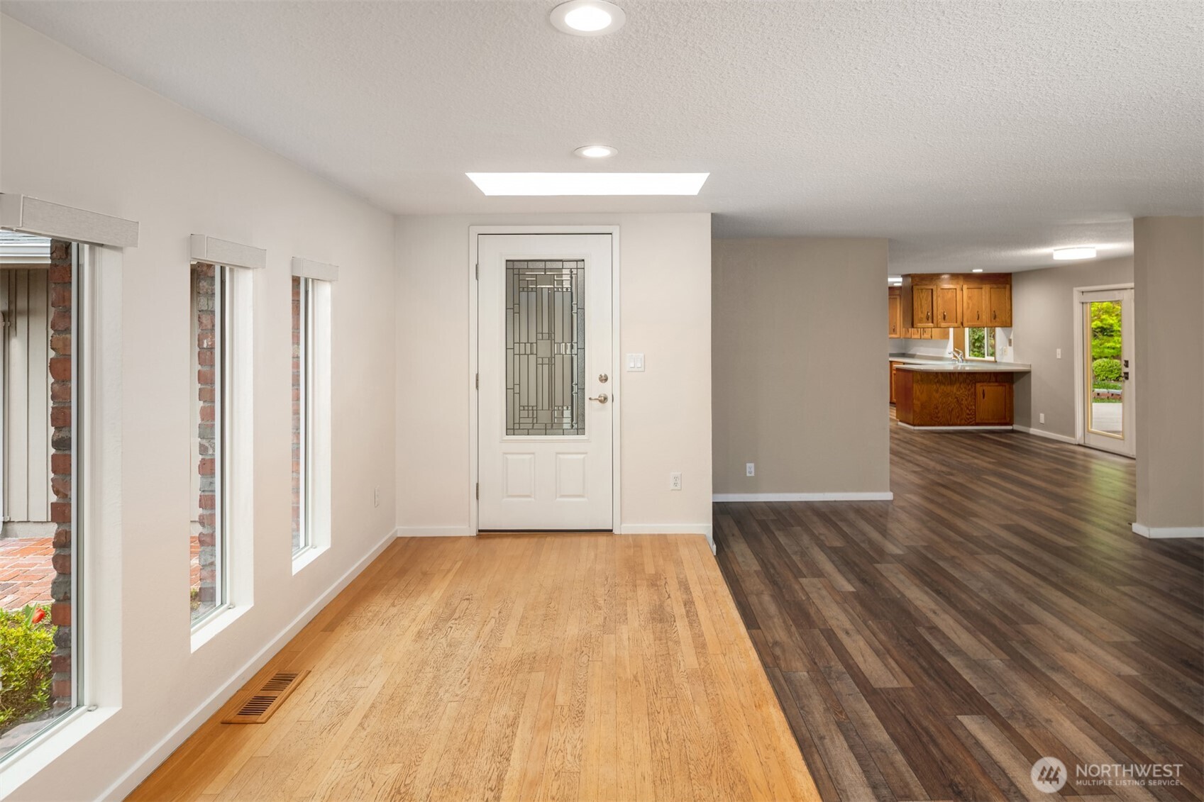 9205 34th Street E, Edgewood, WA 98371