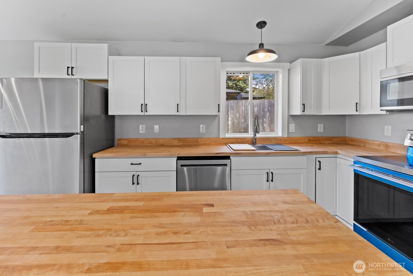 12101 Scott Creek Loop SW, Olympia, WA 98512