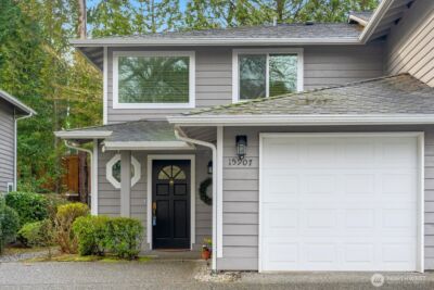 15907 NE 40th Way #32A, Redmond, WA 98052