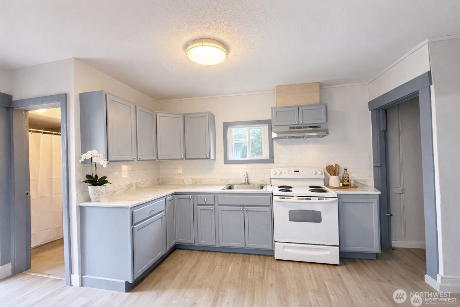 328 330 S Division Street , Auburn, WA 98001
