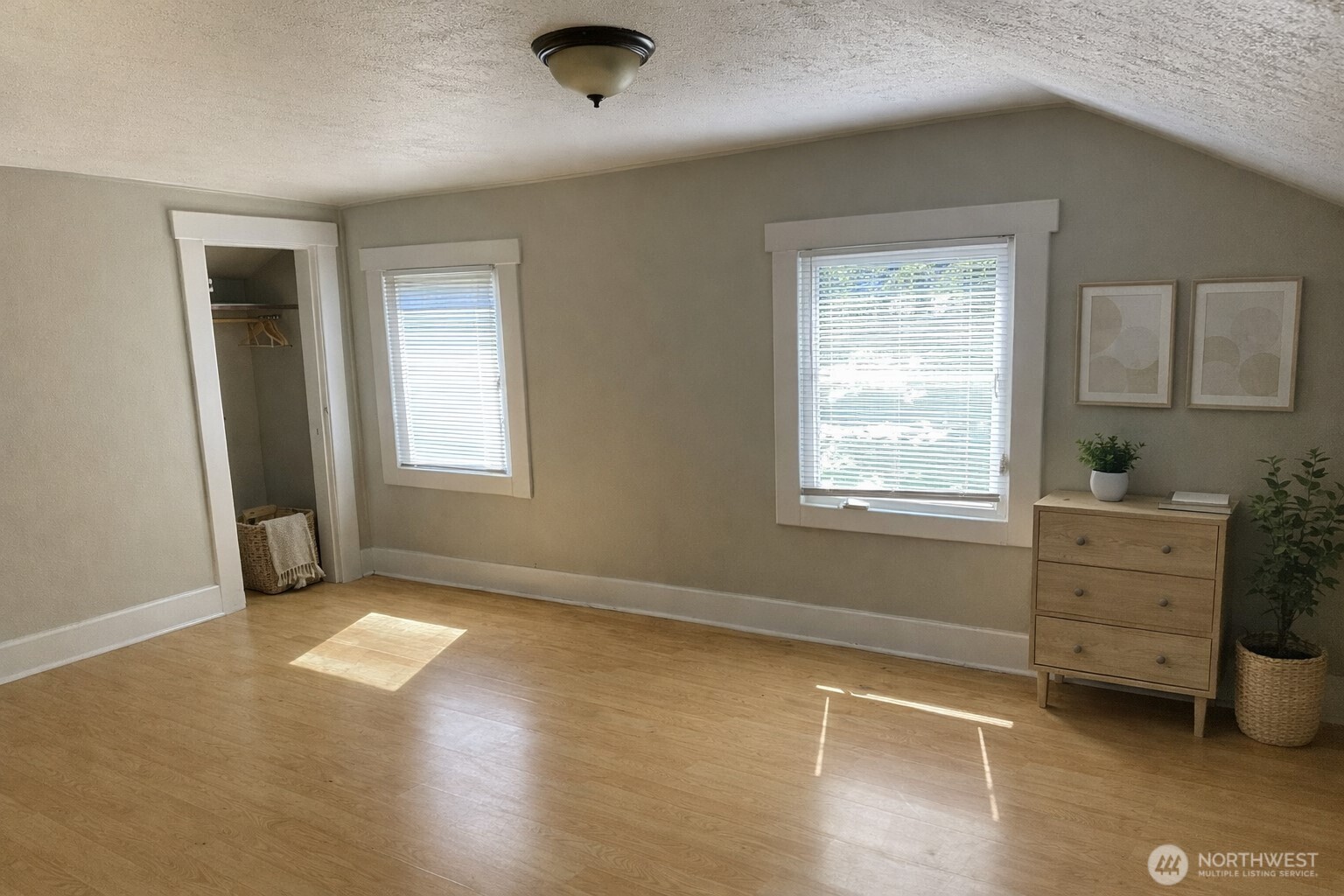 328 330 S Division Street , Auburn, WA 98001