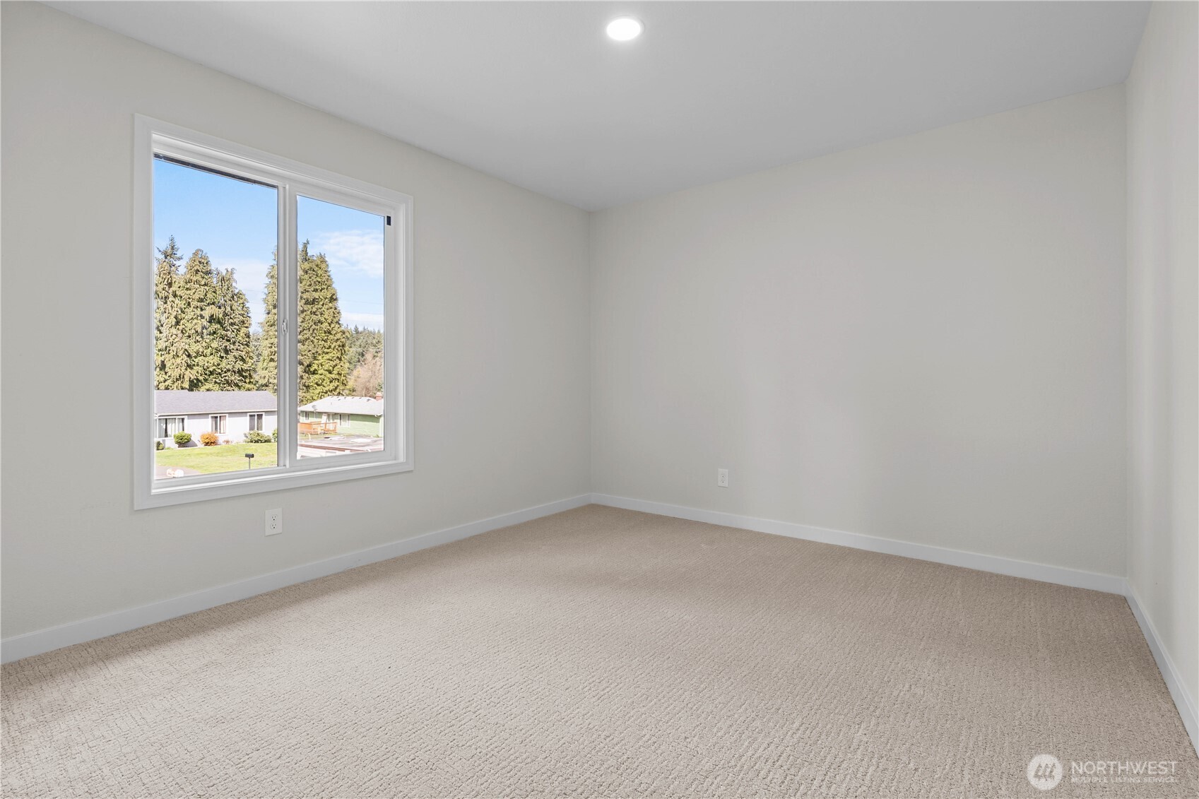 1956 E 65th Street , Tacoma, WA 98404