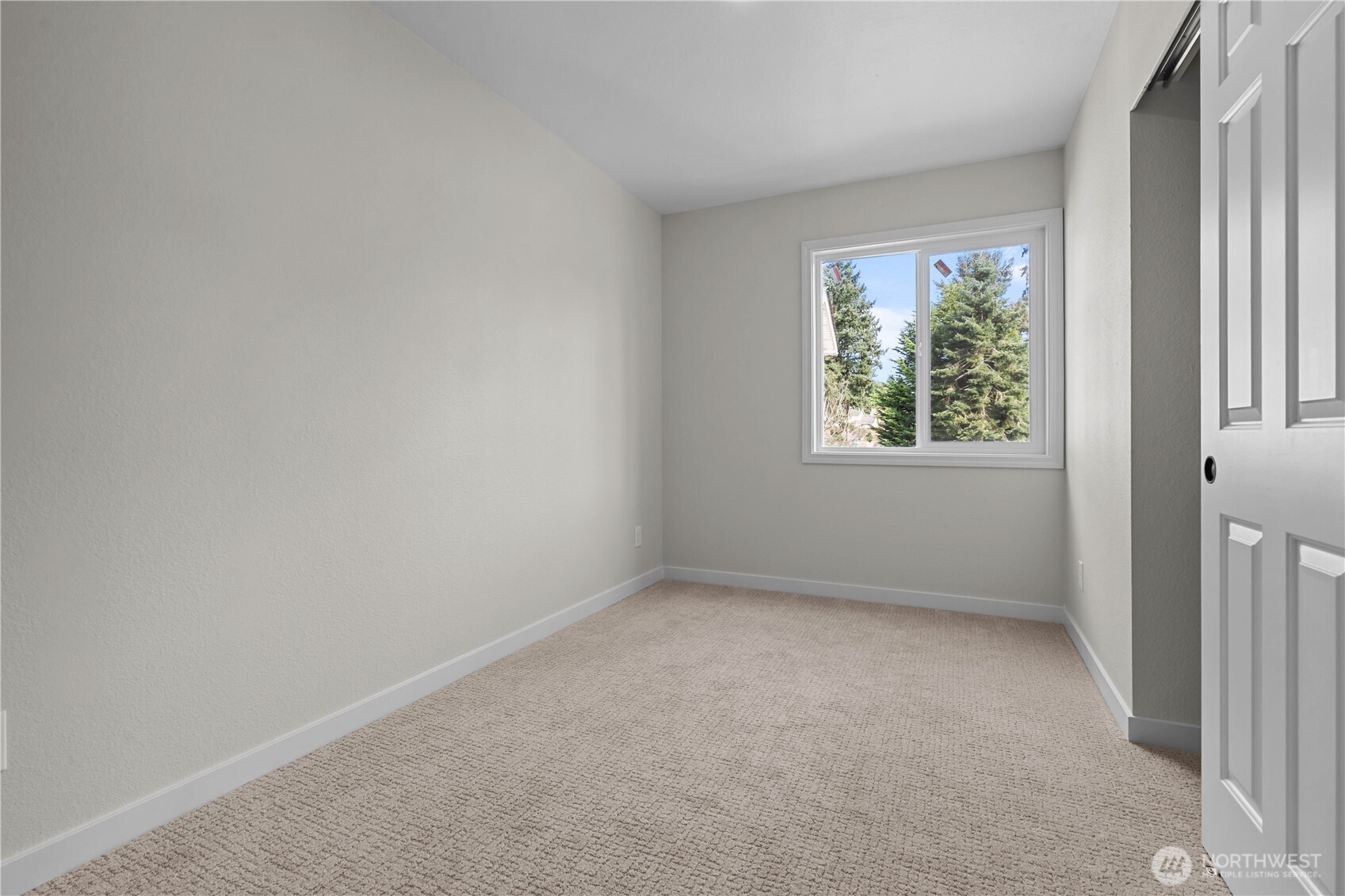 1956 E 65th Street , Tacoma, WA 98404