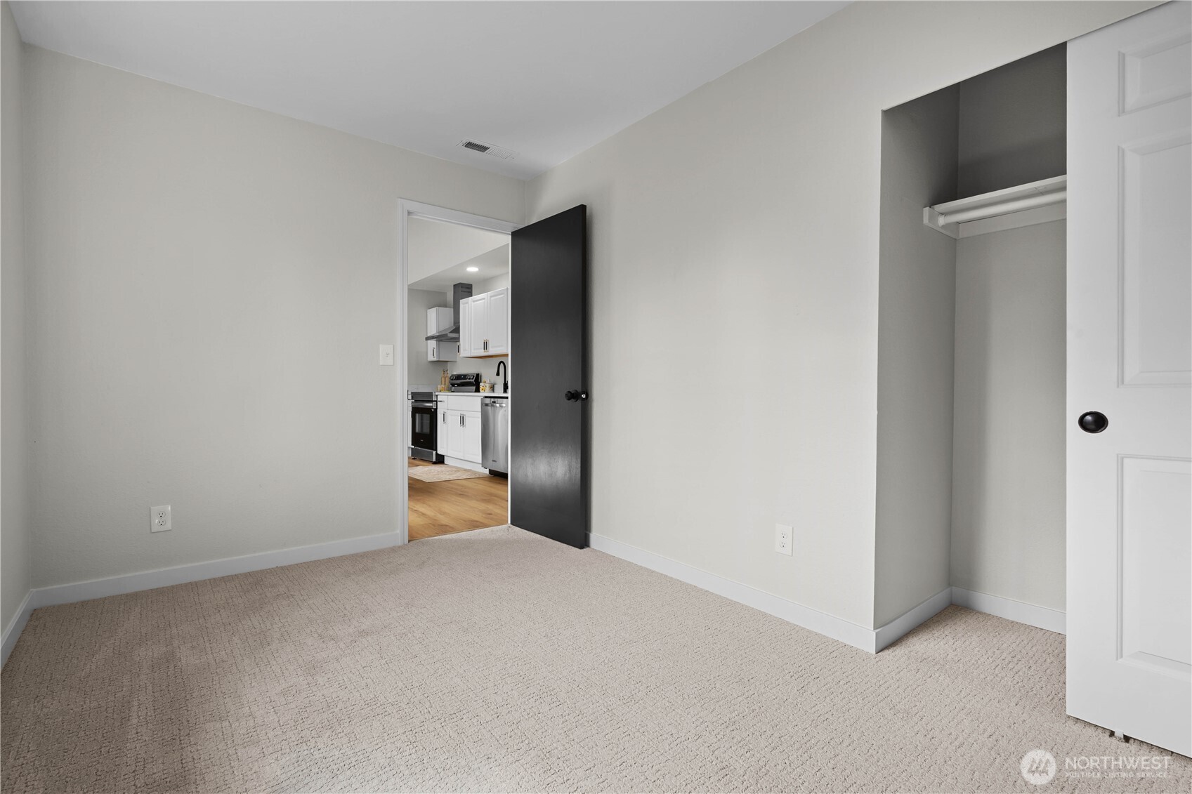 1956 E 65th Street , Tacoma, WA 98404