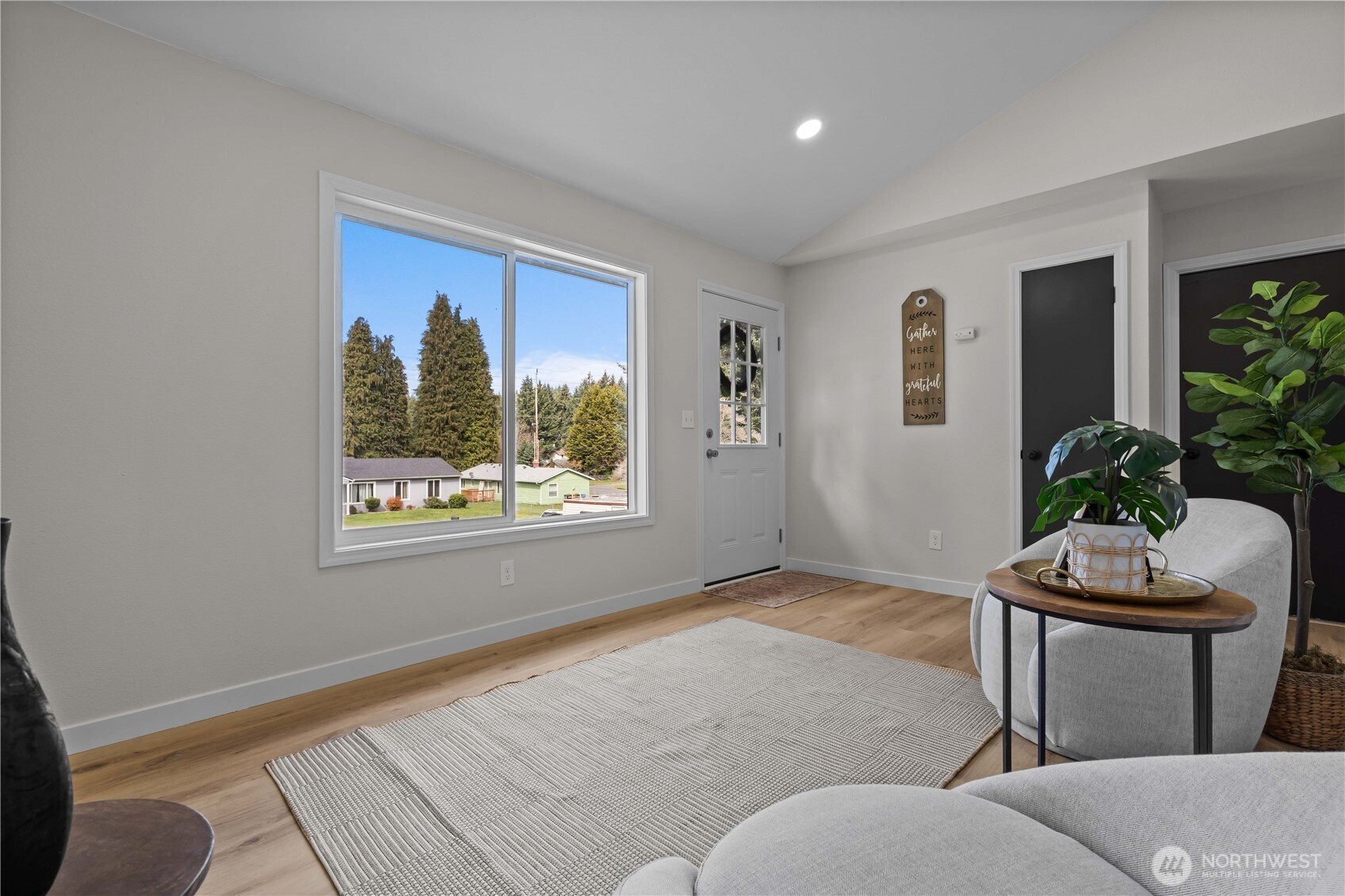 1956 E 65th Street , Tacoma, WA 98404