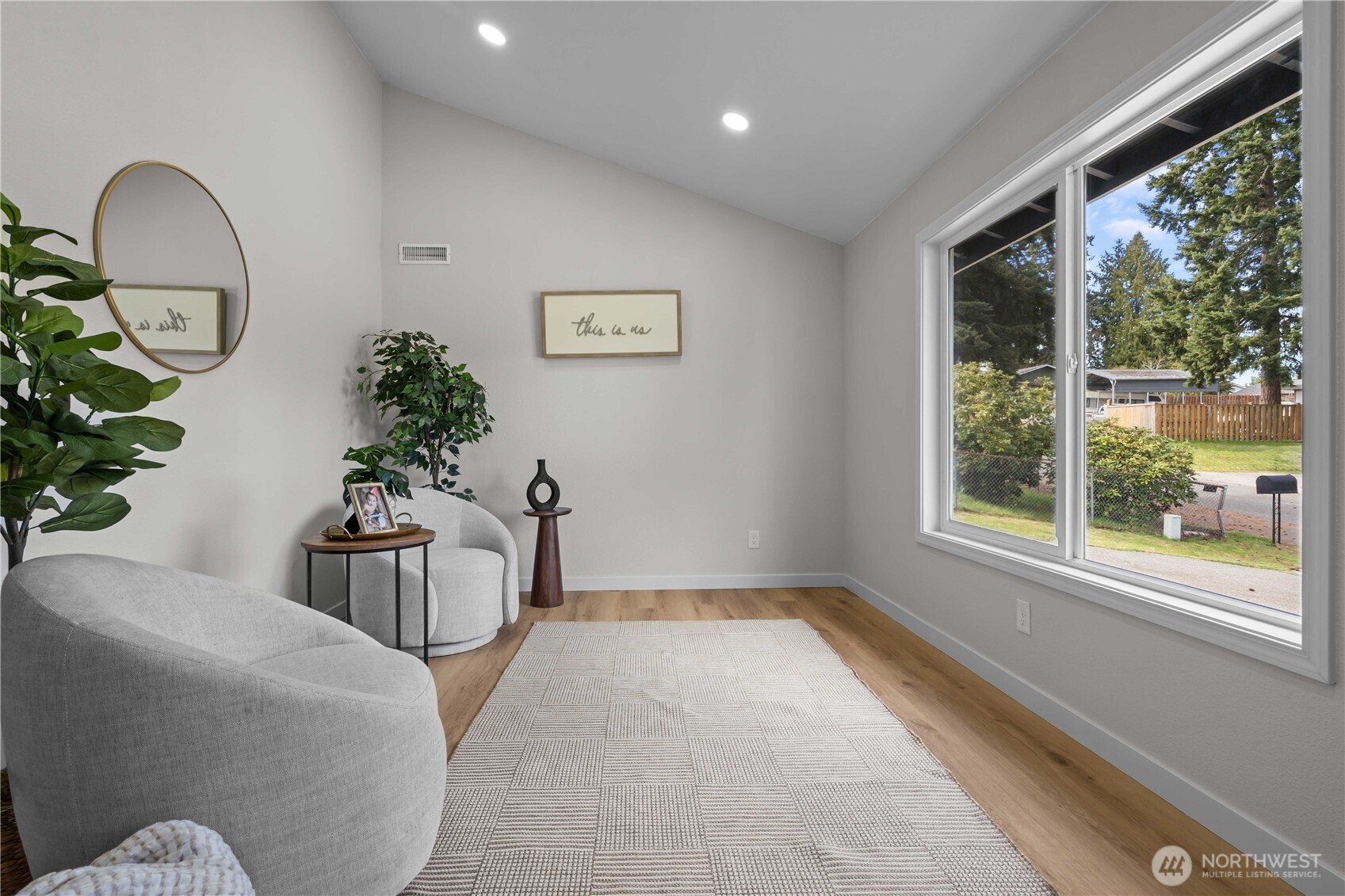 1956 E 65th Street , Tacoma, WA 98404