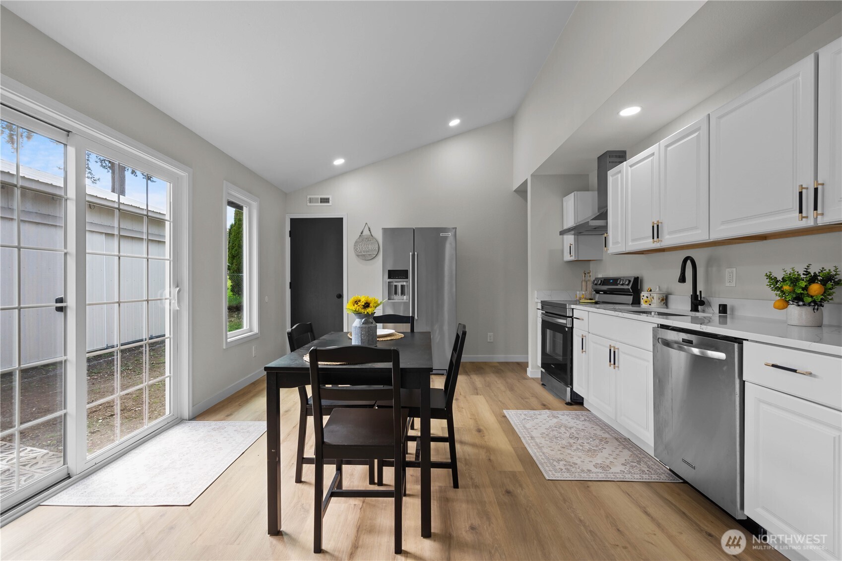 1956 E 65th Street , Tacoma, WA 98404